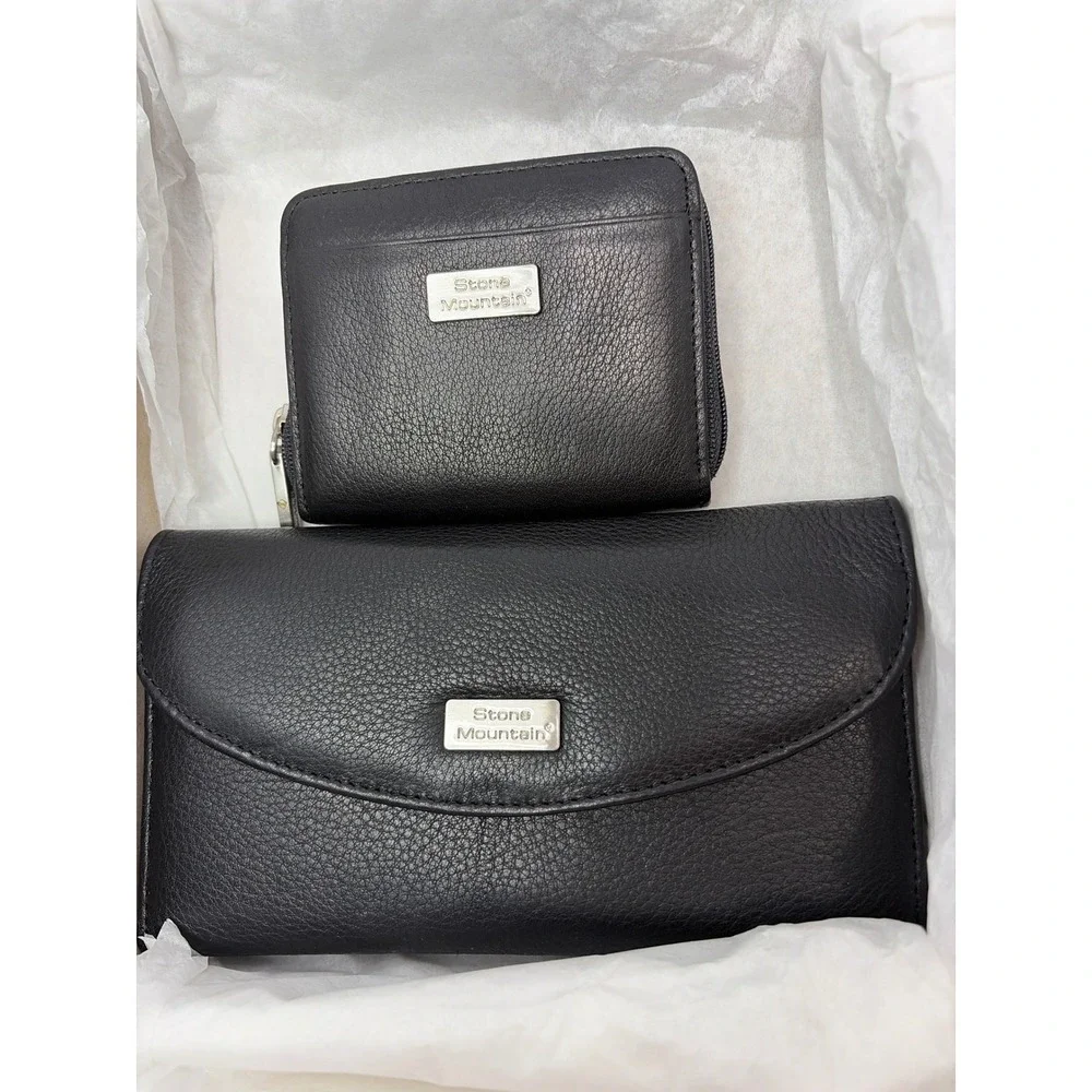 Stone‎ Mountain Black Pebbled Leather Trifold Wallet and Coin Purse Set w/ Strap